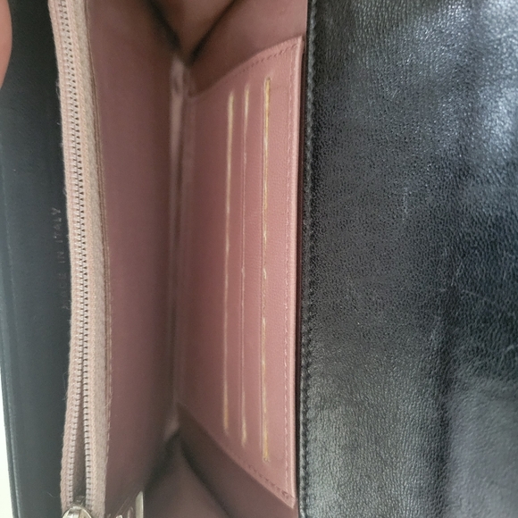 Chanel lamskin wallet with COA - Picture 3 of 13